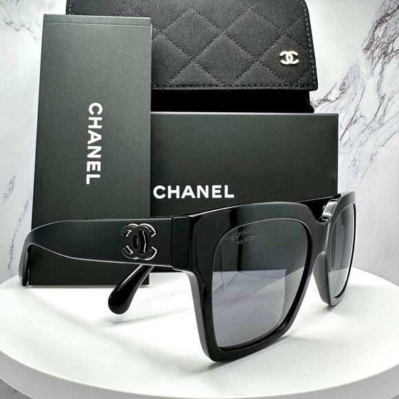 New CHANEL Sunglasses Black Butterfly Gold Polarized Gray Lens